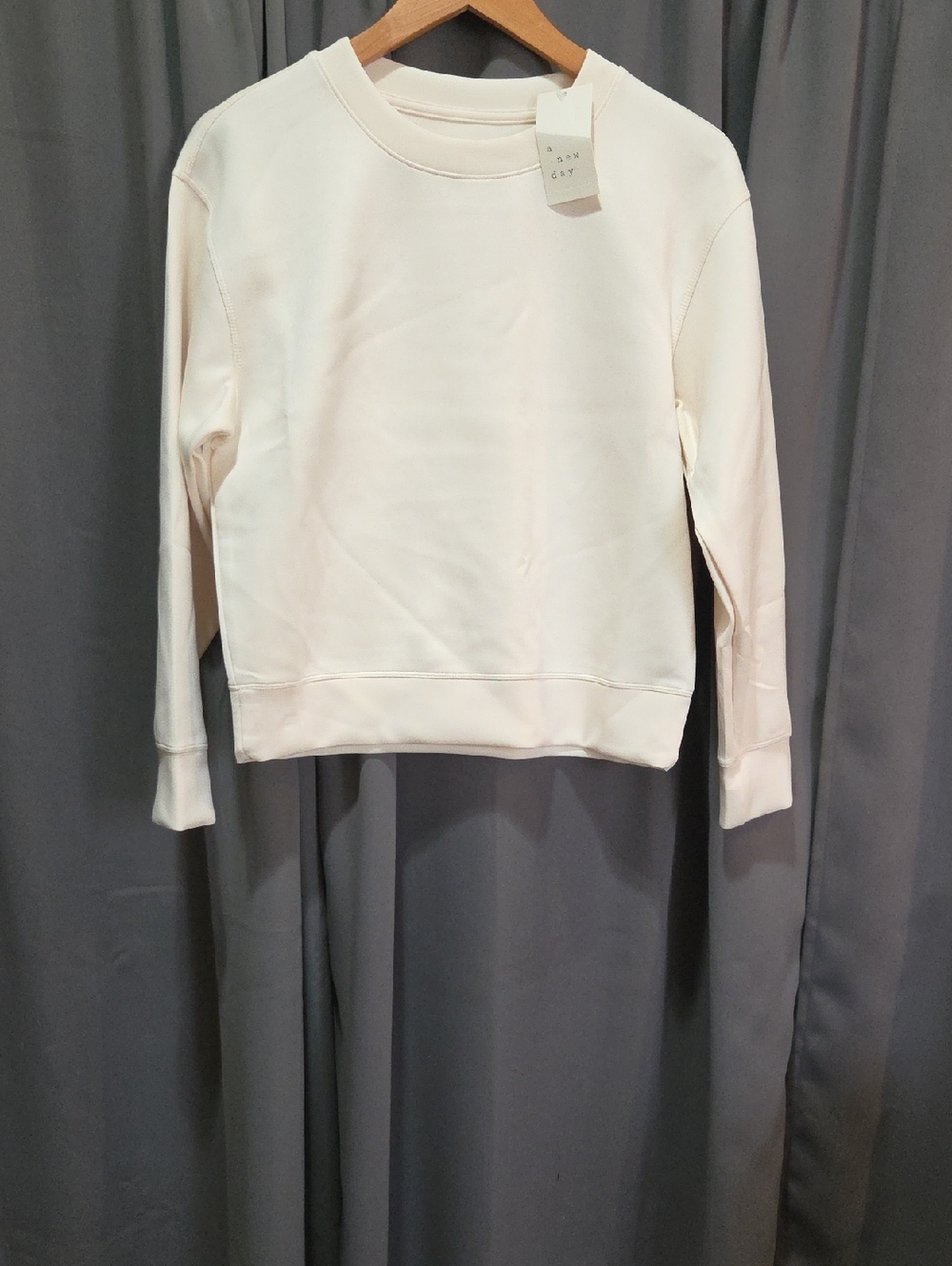 Women's Cream Crewneck Sweatshirt